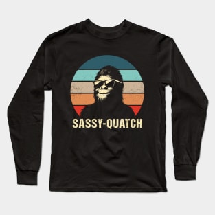 Sassy-Quatch Funny Bigfoot Lover Pun Vintage Distressed Sunset Long Sleeve T-Shirt